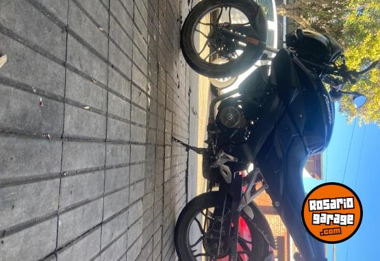 Motos - Bajaj Rouser 150cc 2017 Nafta 42000Km - En Venta