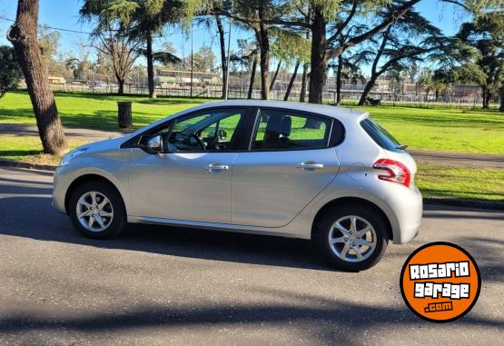 Autos - Peugeot 208 ALLURE 2015 Nafta 39000Km - En Venta