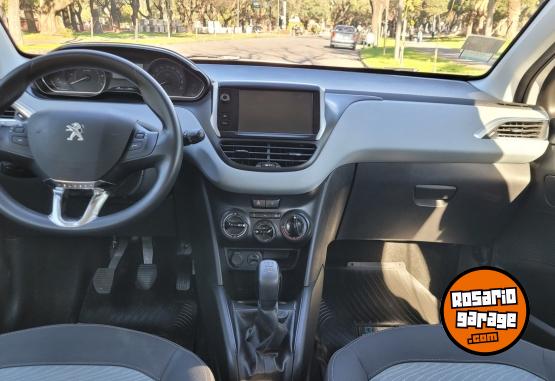 Autos - Peugeot 208 ALLURE 2015 Nafta 39000Km - En Venta