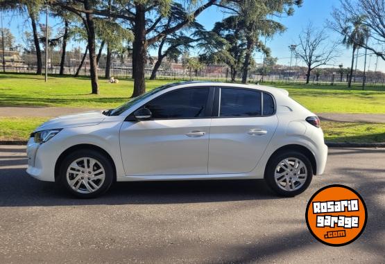 Autos - Peugeot 208 2024 Nafta 9000Km - En Venta