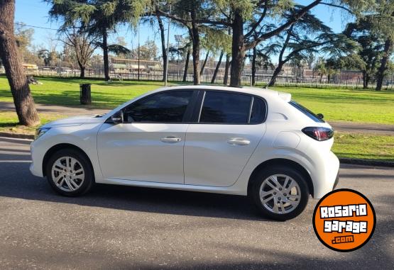 Autos - Peugeot 208 2024 Nafta 9000Km - En Venta