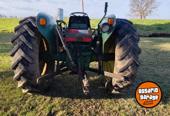 Camiones y Grúas - VENDO TRACTOR - En Venta