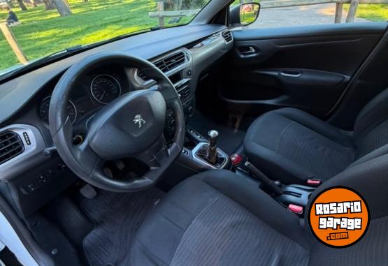 Autos - Peugeot 301 allure 2018 Nafta 170000Km - En Venta