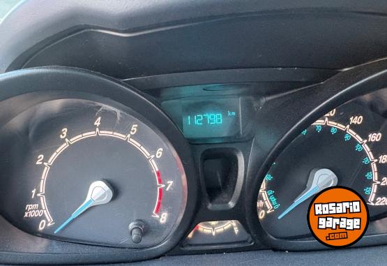 Autos - Ford Fiesta SE 2016 Nafta 112000Km - En Venta