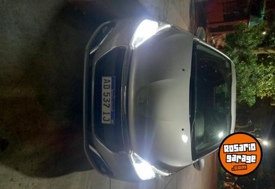Autos - Peugeot 208 allure 2019 Nafta 65000Km - En Venta