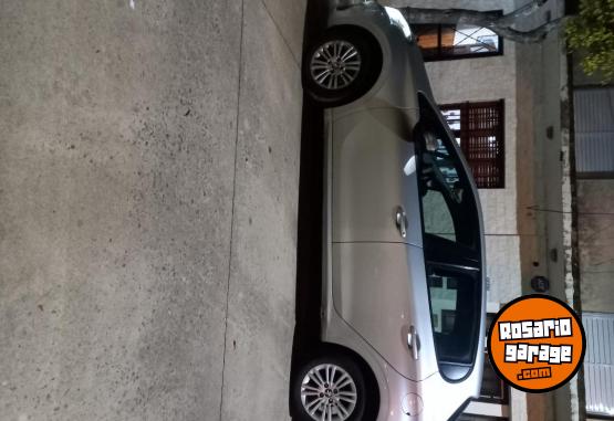 Autos - Peugeot 208 allure 2019 Nafta 65000Km - En Venta