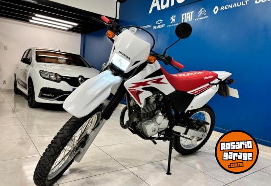 Motos - Honda XR 250 TORNADO 2021 Nafta 7600Km - En Venta