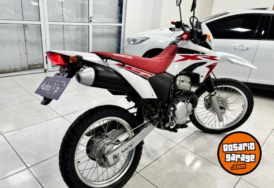 Motos - Honda XR 250 TORNADO 2021 Nafta 7600Km - En Venta