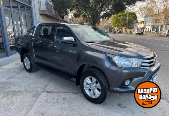 Camionetas - Toyota Hilux SRV 2018 Diesel 18000Km - En Venta