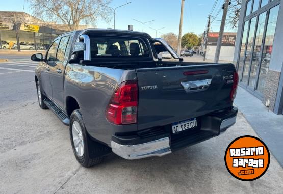 Camionetas - Toyota Hilux SRV 2018 Diesel 18000Km - En Venta