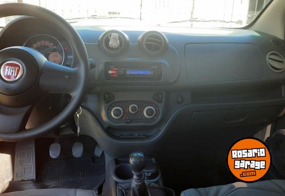 Autos - Fiat Uno attractive 2011 Nafta 124000Km - En Venta