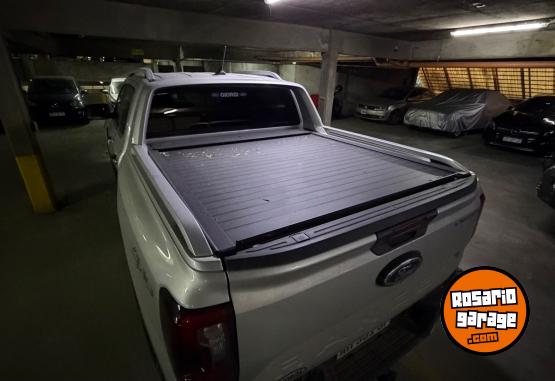 Camionetas - Ford Ranger 2025 Diesel 20000Km - En Venta