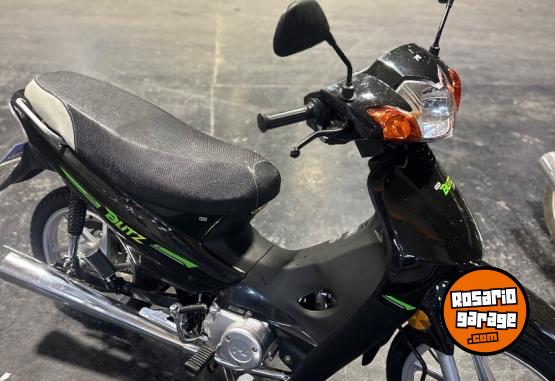 Motos - Motomel Blizt 2025 Nafta 2400Km - En Venta