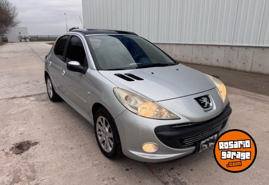 Autos - Peugeot 207 2011 Diesel 230000Km - En Venta