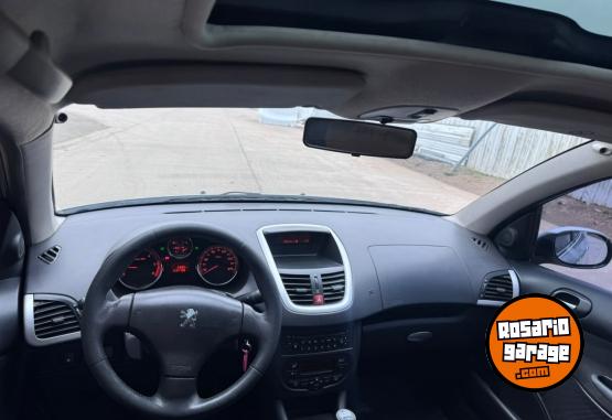 Autos - Peugeot 207 2011 Diesel 230000Km - En Venta