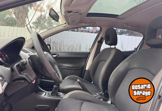 Autos - Peugeot 207 2011 Diesel 230000Km - En Venta