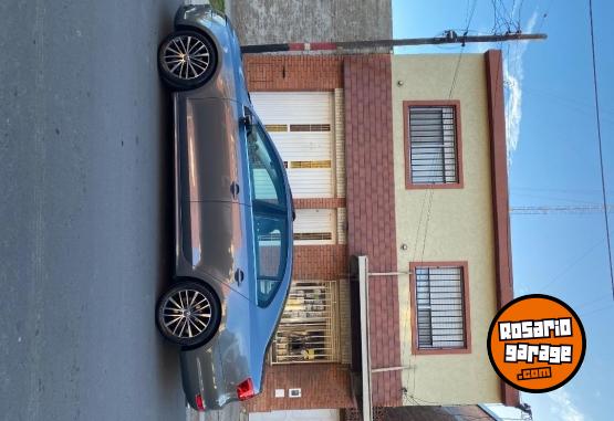 Autos - Volkswagen Vento 2012 Nafta 147000Km - En Venta