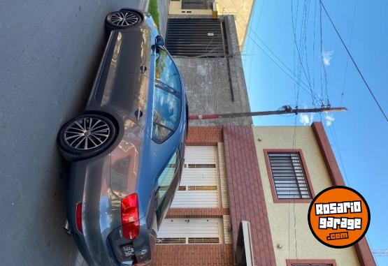 Autos - Volkswagen Vento 2012 Nafta 147000Km - En Venta