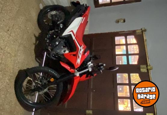 Motos - Honda Tornado 2026 Nafta 0Km - En Venta