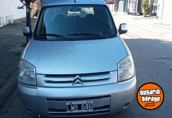 Utilitarios - Citroen Berlingo multispace 1.6 2012 Diesel 180000Km - En Venta