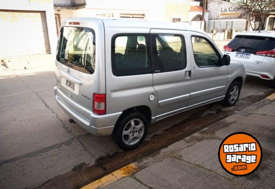 Utilitarios - Citroen Berlingo multispace 1.6 2012 Diesel 180000Km - En Venta