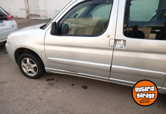 Utilitarios - Citroen Berlingo multispace 1.6 2012 Diesel 180000Km - En Venta