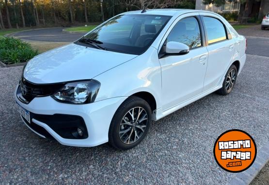 Autos - Toyota Etios XLS Pack At. 2022 Nafta 45000Km - En Venta