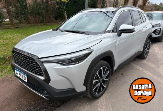 Autos - Toyota COROLLA CROSS SEG NAFTA 2023 Nafta 51000Km - En Venta