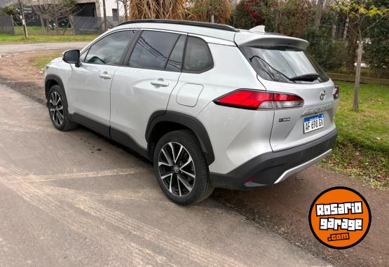 Autos - Toyota COROLLA CROSS SEG NAFTA 2023 Nafta 51000Km - En Venta