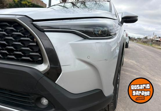 Autos - Toyota COROLLA CROSS SEG NAFTA 2023 Nafta 51000Km - En Venta