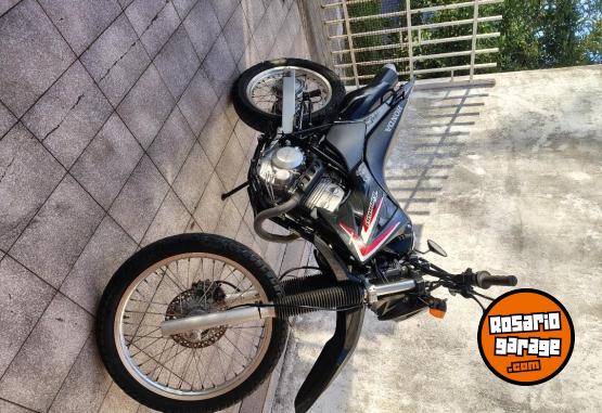 Motos - Honda Tornado 250 2015 Nafta 16500Km - En Venta