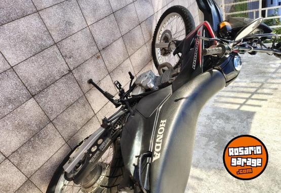 Motos - Honda Tornado 250 2015 Nafta 16500Km - En Venta