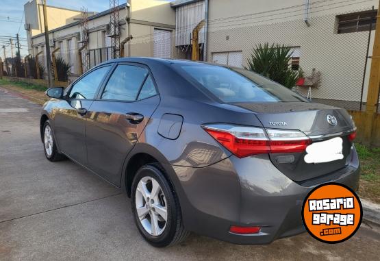 Autos - Toyota XLI 2017 Nafta 130000Km - En Venta