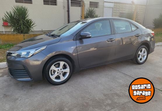Autos - Toyota XLI 2017 Nafta 130000Km - En Venta