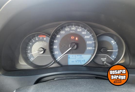 Autos - Toyota XLI 2017 Nafta 130000Km - En Venta