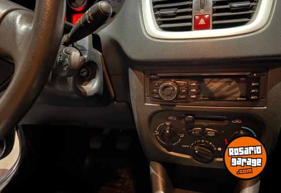 Autos - Peugeot 207 2016 Nafta 65800Km - En Venta