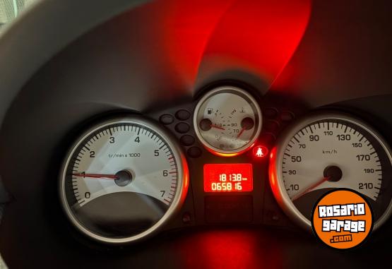 Autos - Peugeot 207 2016 Nafta 65800Km - En Venta