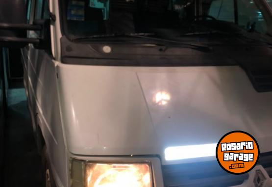 Utilitarios - Renault Trafic 1997 Nafta 160000Km - En Venta