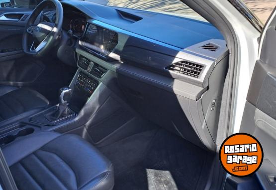 Camionetas - Volkswagen Taos highline bitono 2024 Nafta 34000Km - En Venta