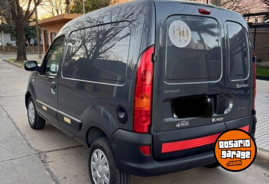 Utilitarios - Renault Kangoo 2016 Diesel 200000Km - En Venta
