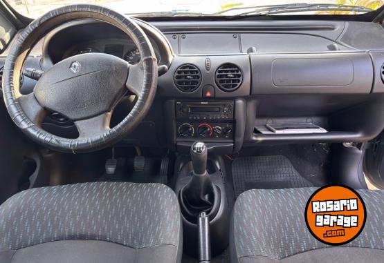 Utilitarios - Renault Kangoo 2016 Diesel 200000Km - En Venta