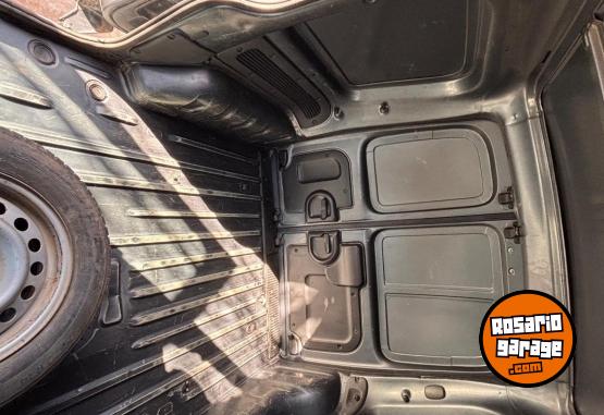 Utilitarios - Renault Kangoo 2016 Diesel 200000Km - En Venta
