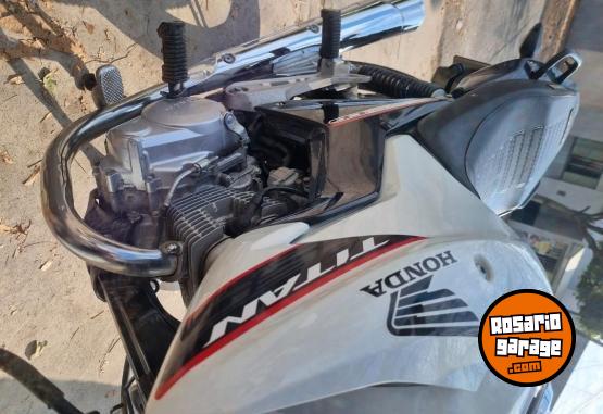 Motos - Honda Titan 2021 Nafta 20000Km - En Venta