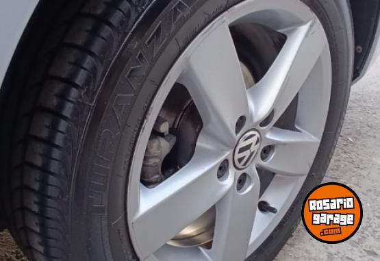 Autos - Volkswagen Vento Comfortline 2017 Nafta 121000Km - En Venta