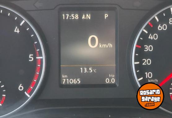 Camionetas - Volkswagen AMAROK V6 HIGHLINE 2023 Diesel 71000Km - En Venta