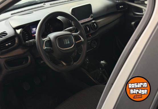 Autos - Fiat Cronos Drive 1.3 2025 Nafta 13000Km - En Venta