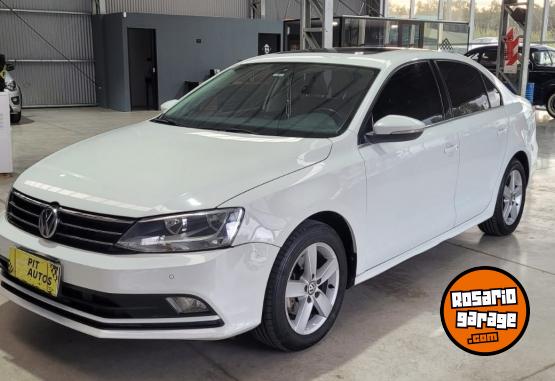 Autos - Volkswagen VENTO 2017 Nafta 297000Km - En Venta