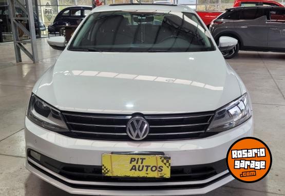 Autos - Volkswagen VENTO 2017 Nafta 297000Km - En Venta