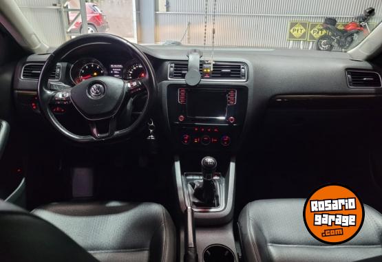 Autos - Volkswagen VENTO 2017 Nafta 297000Km - En Venta