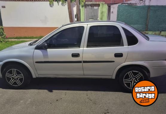 Autos - Chevrolet Corsa 1999 Nafta 198000Km - En Venta